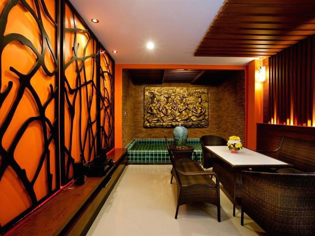 Deva Suites Patong Phuket Exterior photo